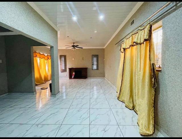 3 BEDROOM HOUSE FOR SALE IN VANDERBIJLPARK CE 1